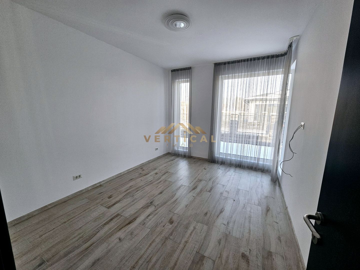 Casa 3 camere de închiriat - comuna Berceni - Poză 16