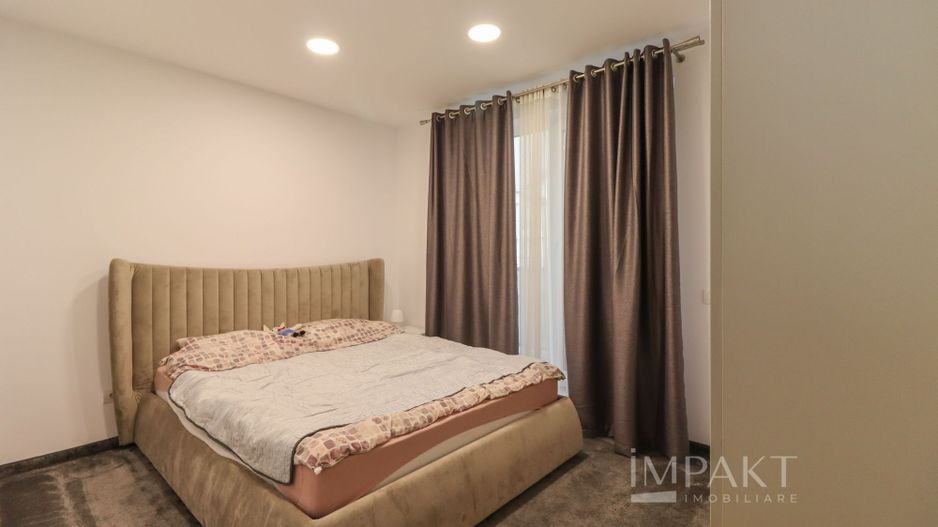 Penthouse dispus pe 2 niveluri in Dambul Rotund - Poză 11