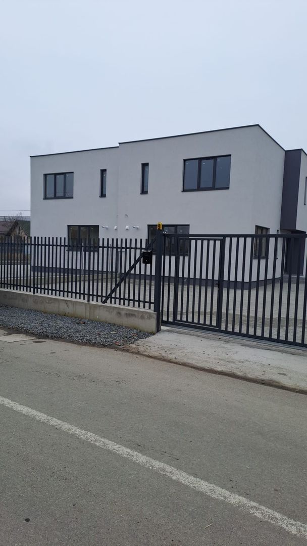 Casa de vanzare in Apahida - Poză 2