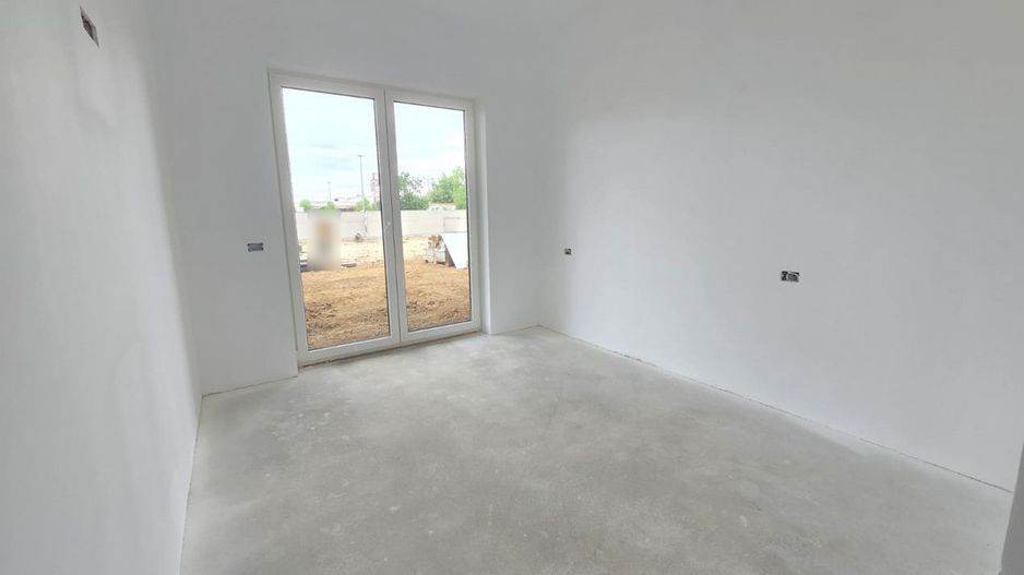 De vânzare apartament 2 camere ansamblu de locuinte Micro 9 in Satu Mare - Poză 4