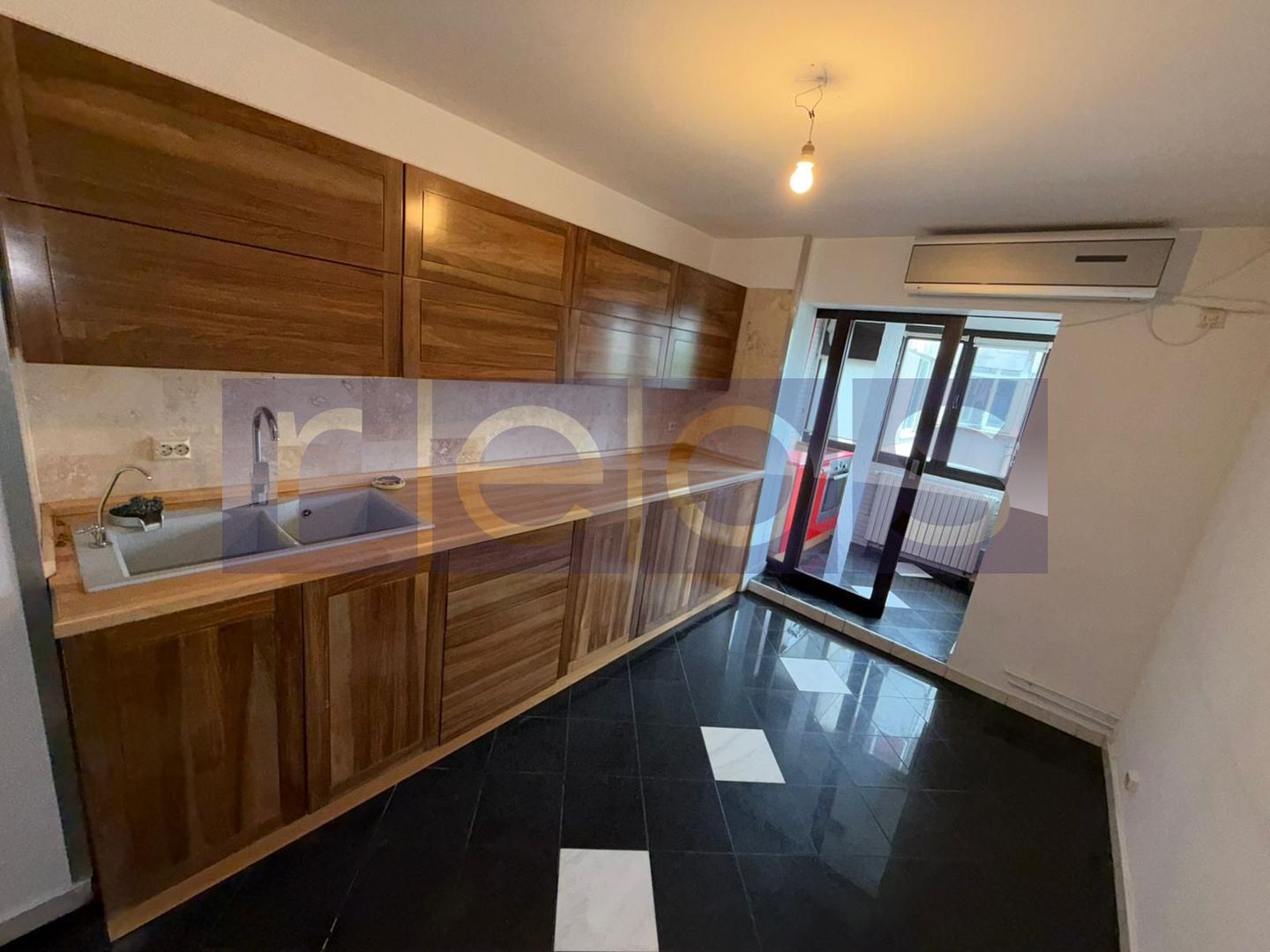 VANZARE 4 CAMERE | 87 MP | ETAJ 6 | CENTRALA PROPRIE | ZONA CRANGASI - Poză 9