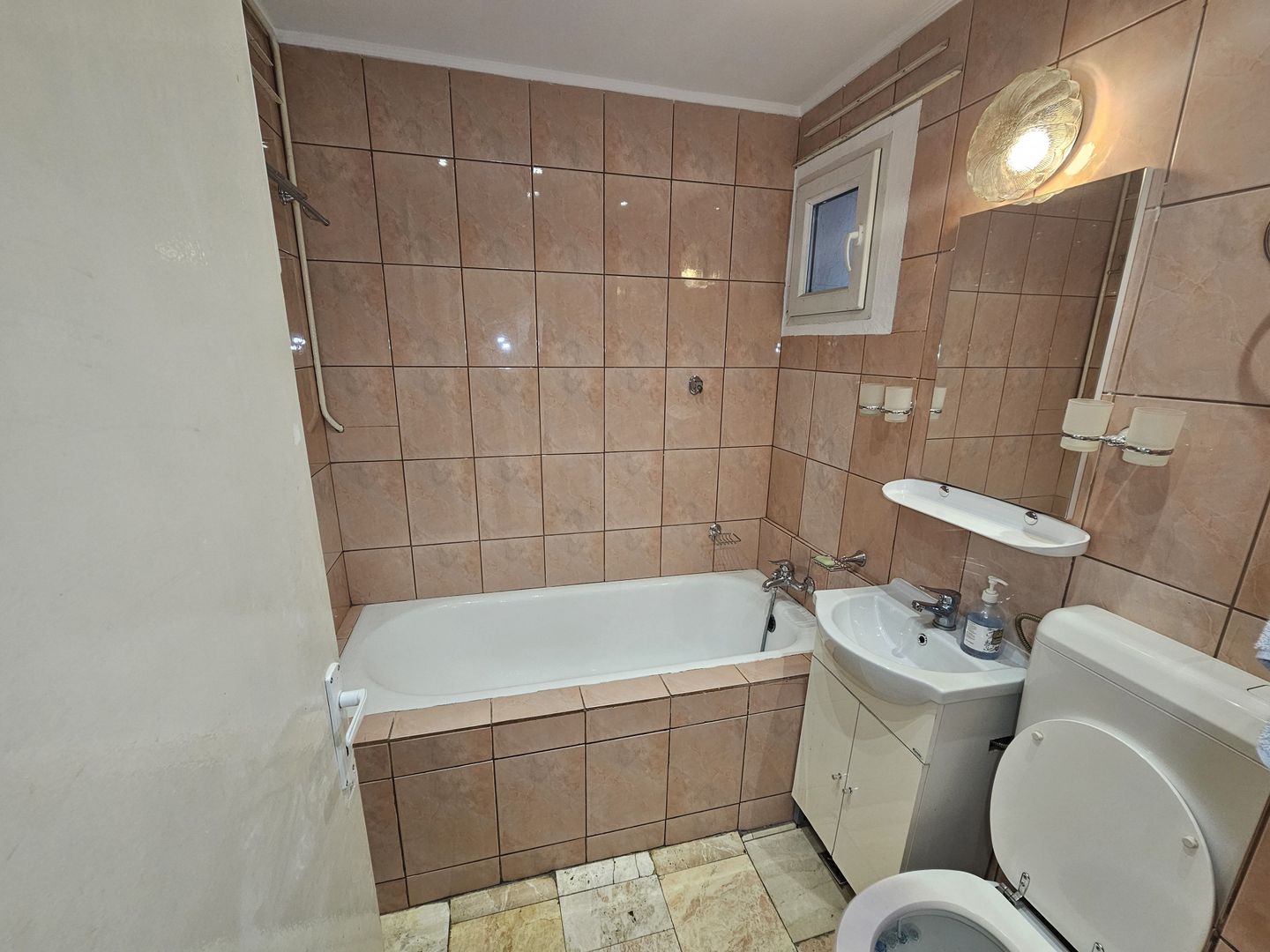 Apartament modern cu 2 camere - Poză 5