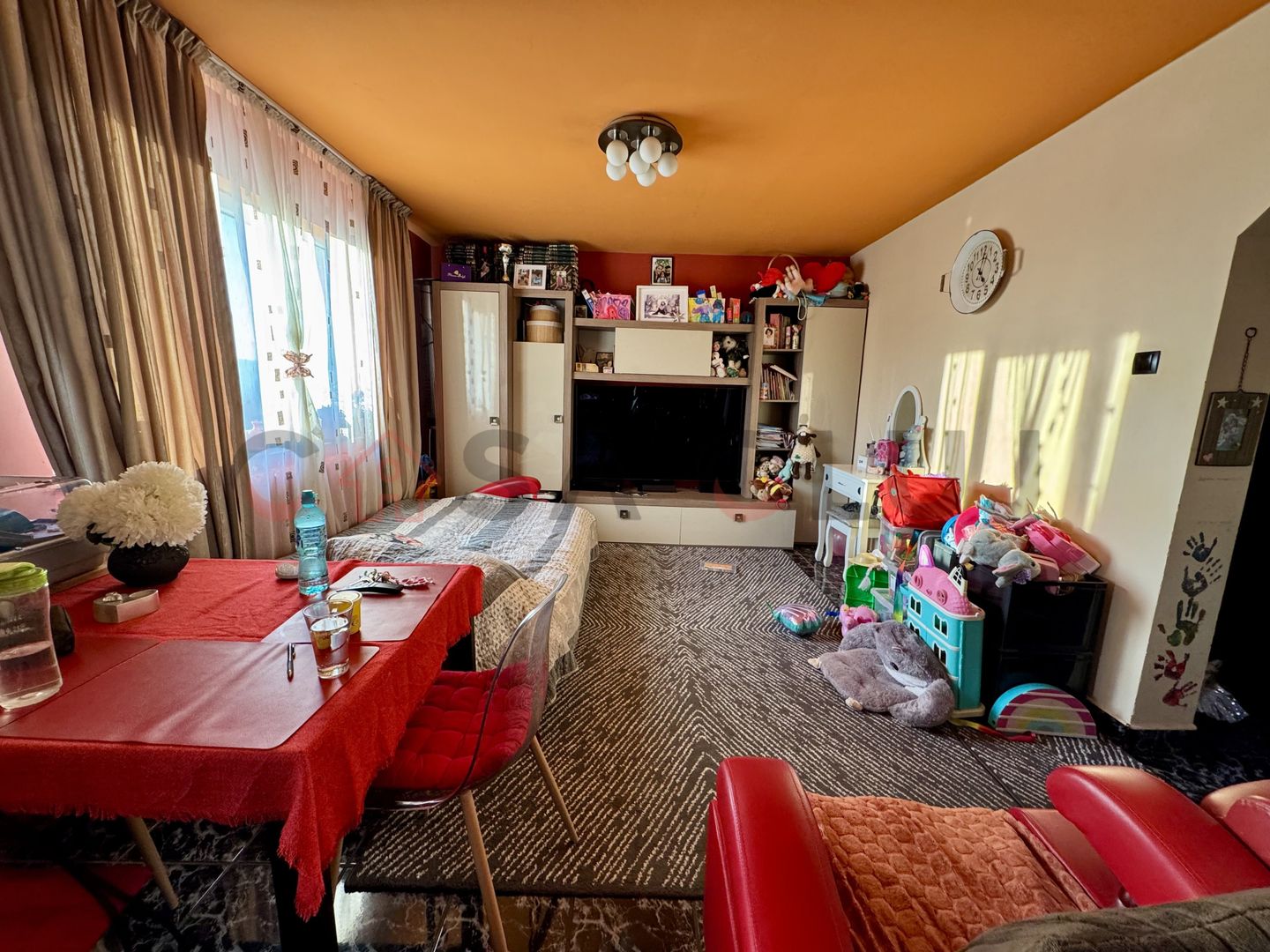 Apartament 2 camere,  zona Baza Unirea! - Poză 1