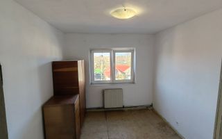 Apartament 3 camere decomandat 67 mp - Poză 2