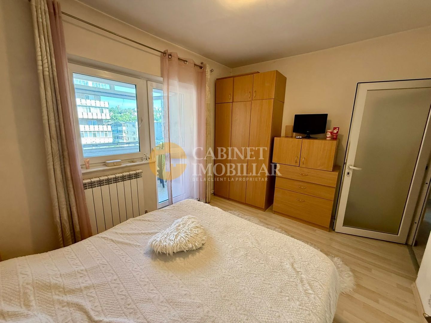 3 CAMERE DECOMANDAT--MOBILAT+UTILAT--ZONA GARII - Poză 7