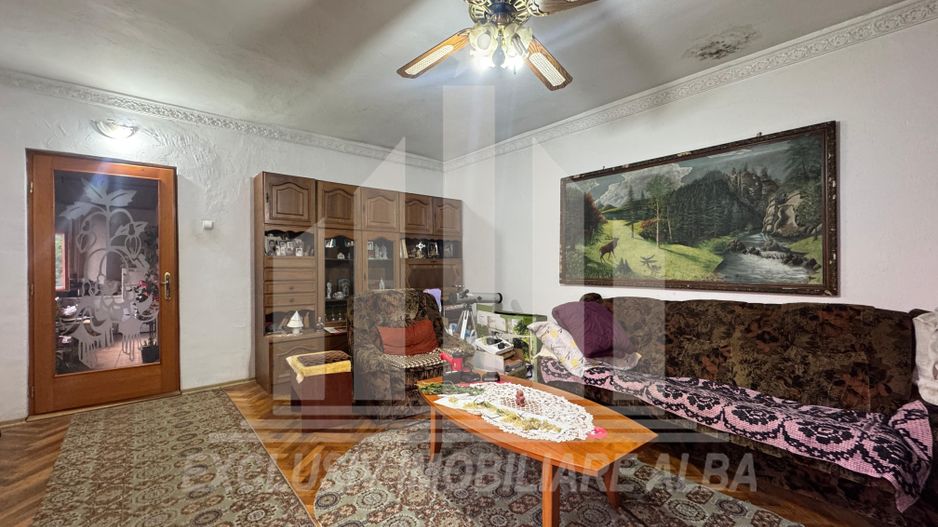 Casa individuala | 200 mp | 2000 mp teren | Petresti - Poză 2