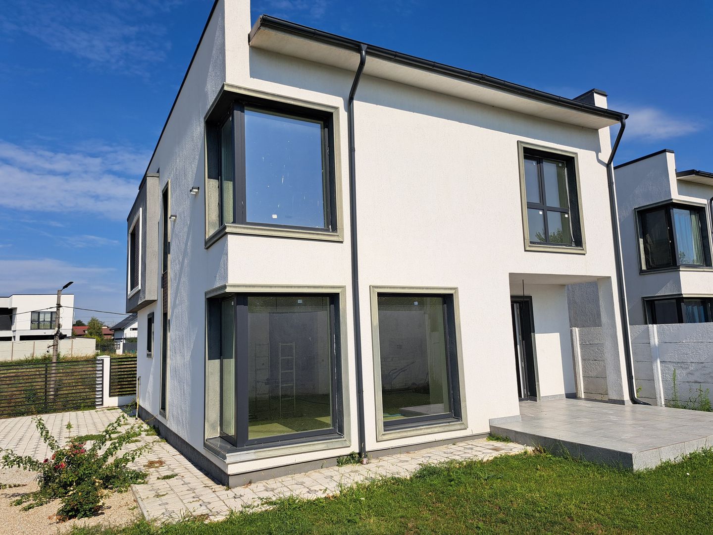 Casa P+1 - lacul Pantelimon - Poză 1