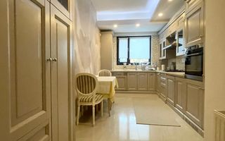 APARTAMENT SUPERB CU 4 CAMERE CU VEDERE SPRE PARCUL VERDI - Poză 5