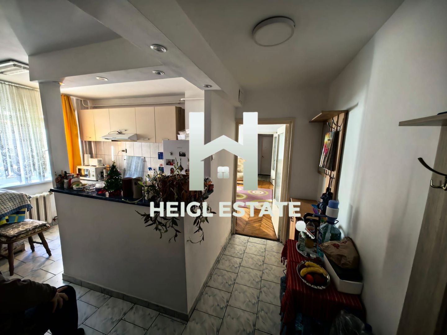 Apartament cu 2 camere + boxa la subsol de vânzare, zona Lipovei - Poză 7