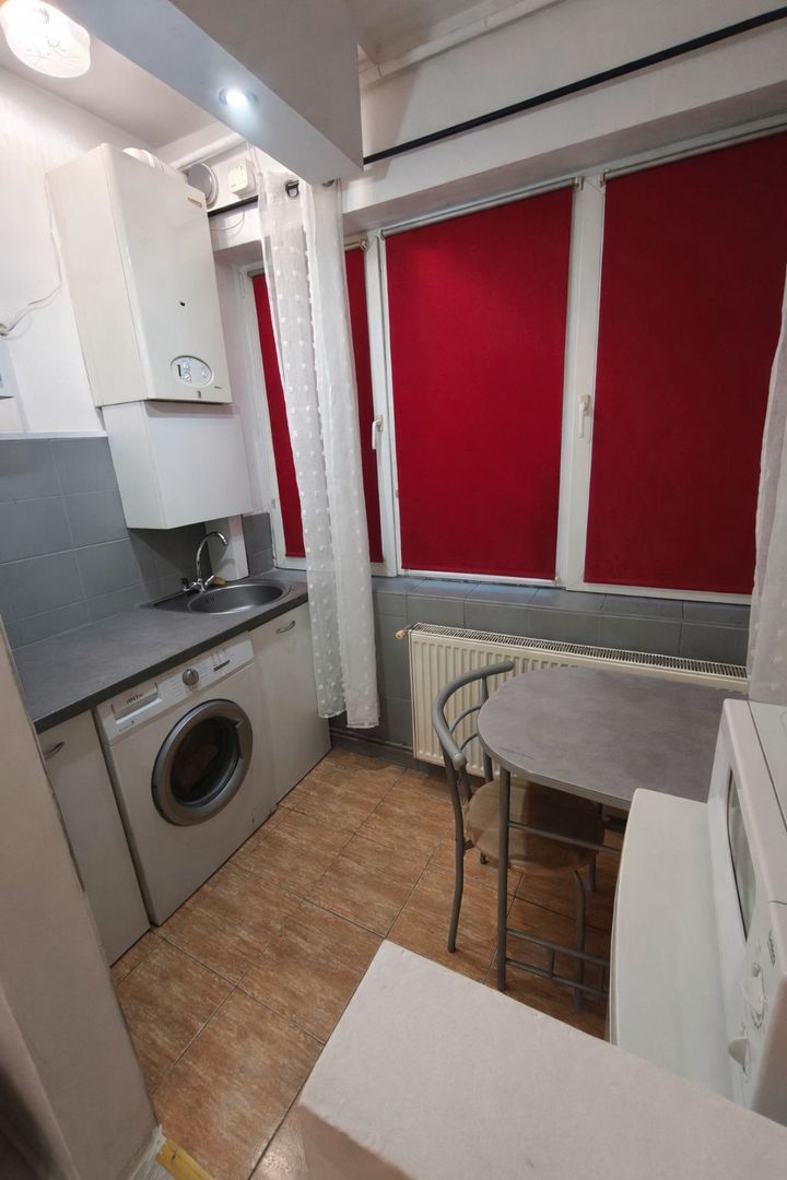 Garsoniera TCM in zona UMFST |et2| proprietar - Poză 3