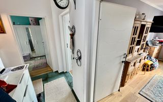 Apartament modern cu 3 camere, zona Hotel Royal ! - Poză 5