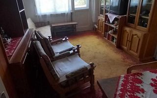BRASADAS vinde ap 3 cam etaj 4/4 în Micro 15. - Poză 1