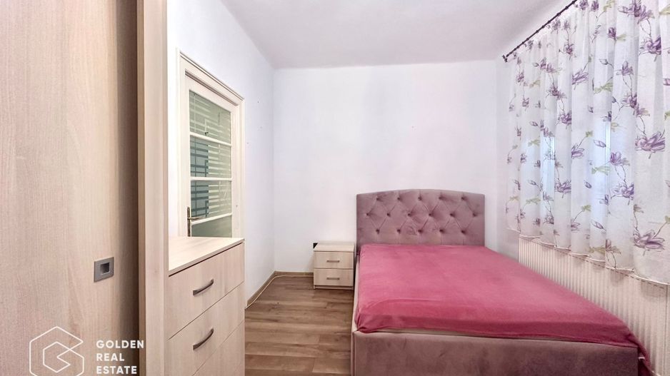 Casa centrala cu 3 camere, curte privata și gradina - Poză 6