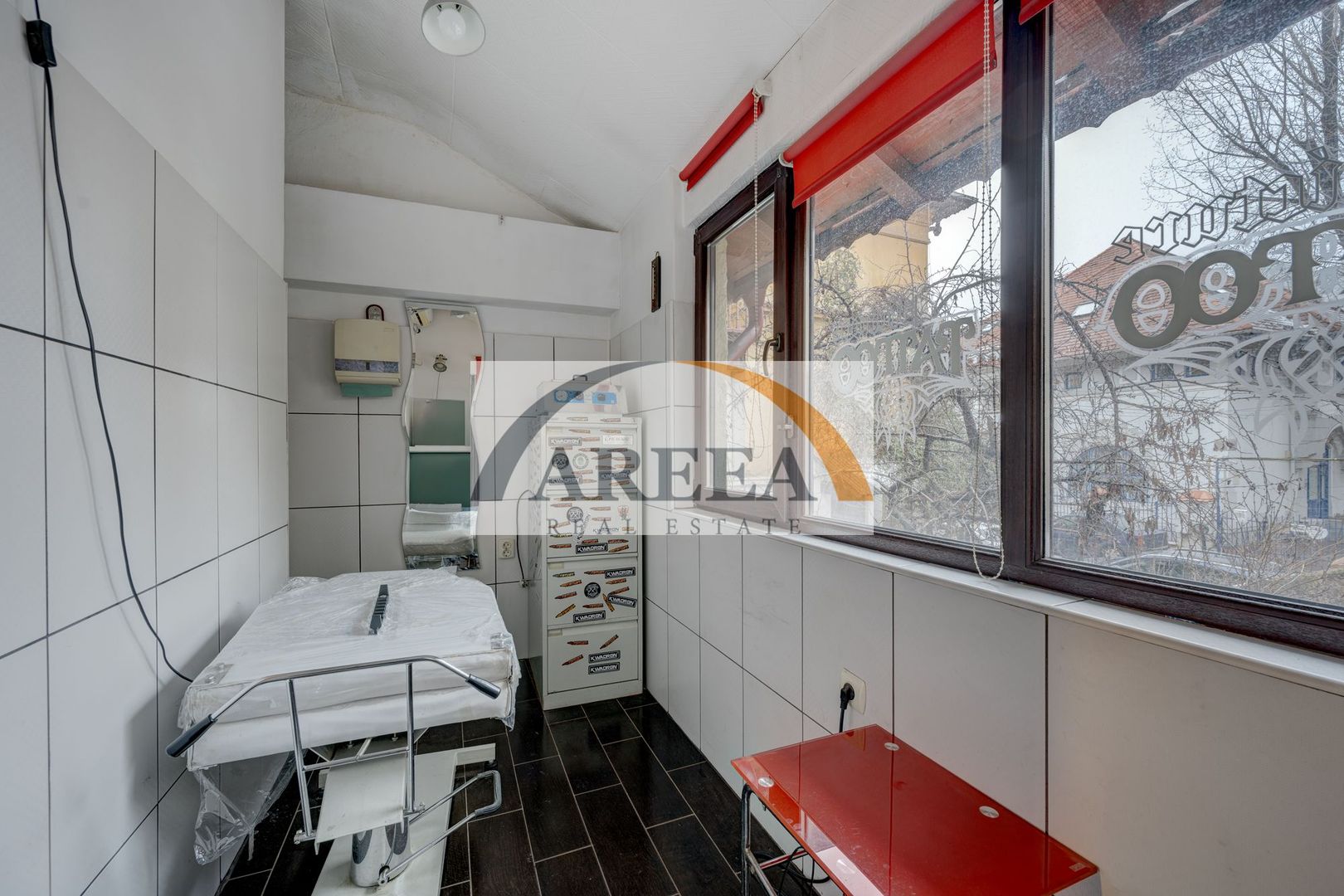 Ultracentral - zona Polona - 3 camere cu dependinte si GARAJ propriu - Poză 23