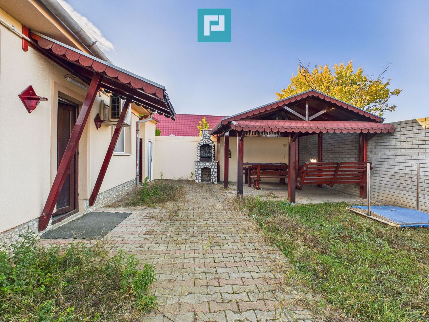 Casă spațioasă cu 4 camere în Vladimirescu - Poză 17