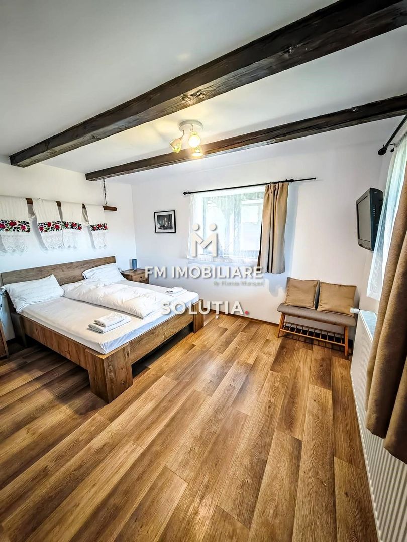 Pensiune agroturistică: 3 case tradiționale + teren în Desești - Poză 9