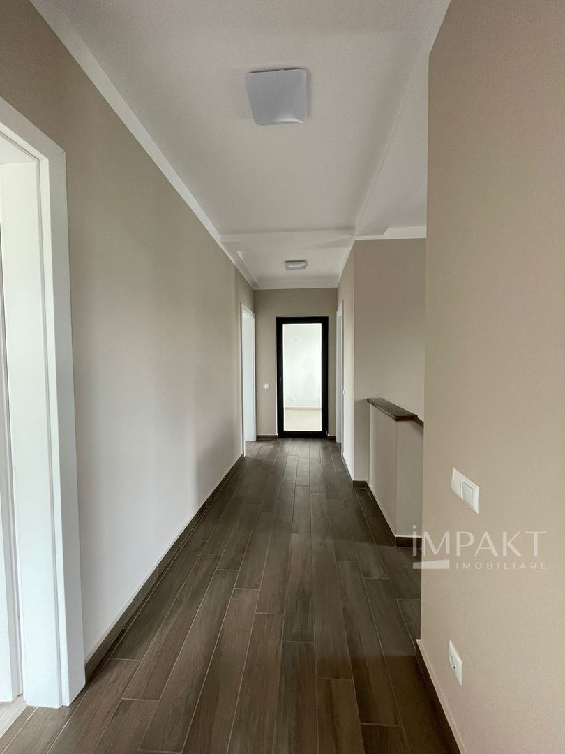 Casă / Vilă cu 4 camere de închiriat - Dezmir - Poză 18