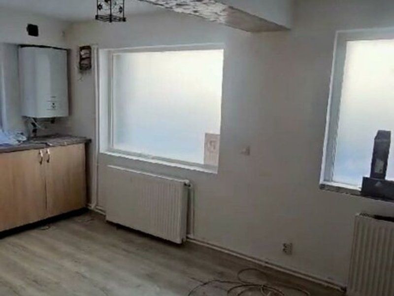 Casa S+P+1E - zona IC FRIMU/Nae Leonard - Poză 2