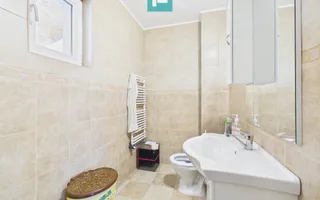 Casă individuală 8 camere - Dudeștii Noi - Poză 16