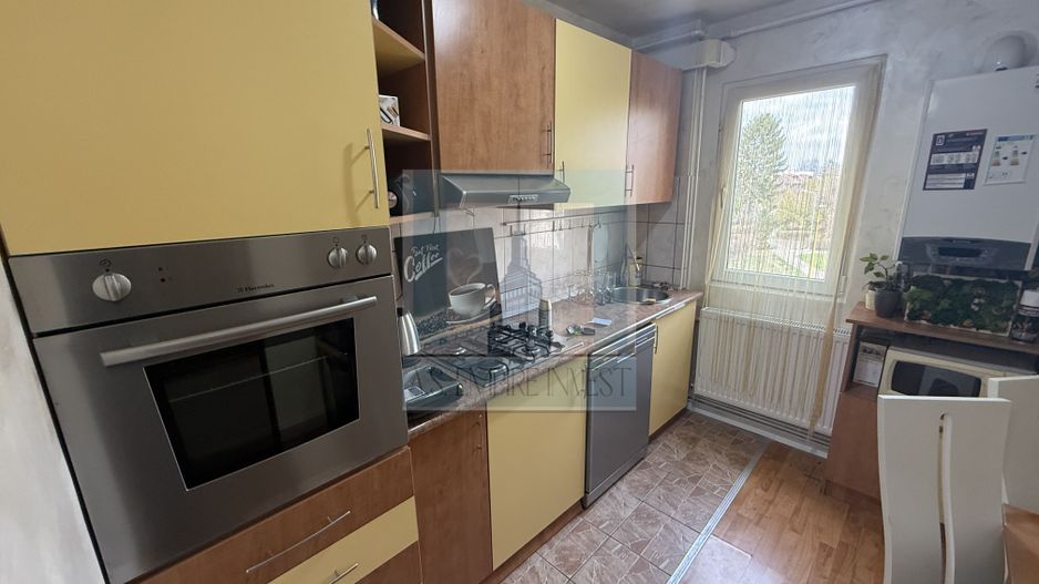 Apartament 3 camere, etj. 2/4, mobilat & utilat-zona Astra - Poză 5