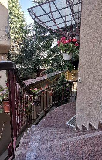 Inchiriere apartament 3 camere in vila, semidecomandat - Poză 30