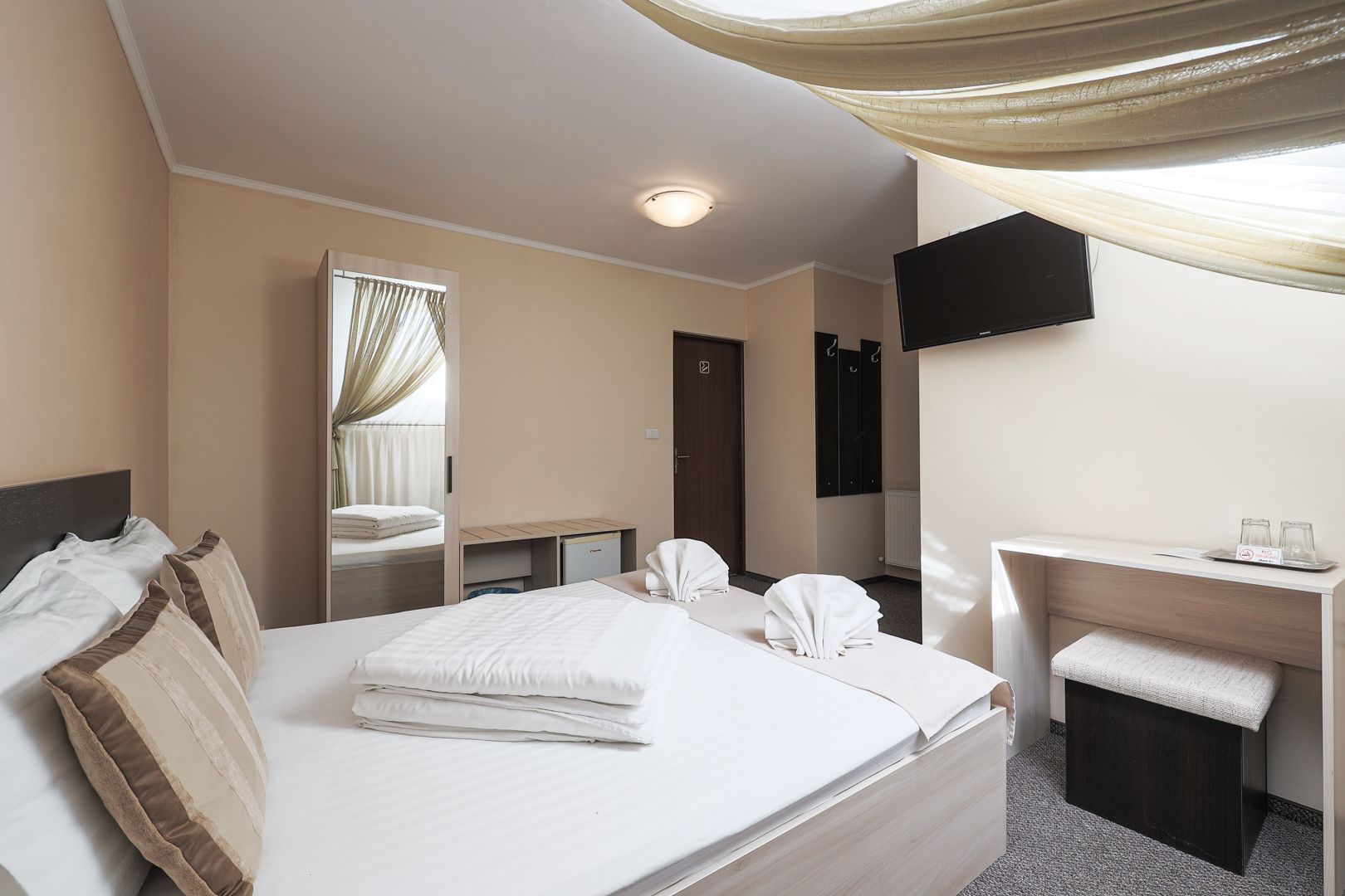 Flexibilitate într-o locație cheie, ideală pt hotel, cămin, clinică. - Poză 10