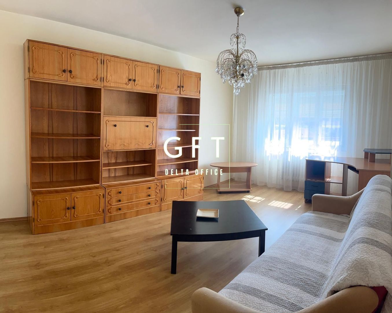 Apartament 4 camere 132 mp-balcon-ideal locuire-Calea Moldovei - Poză 1