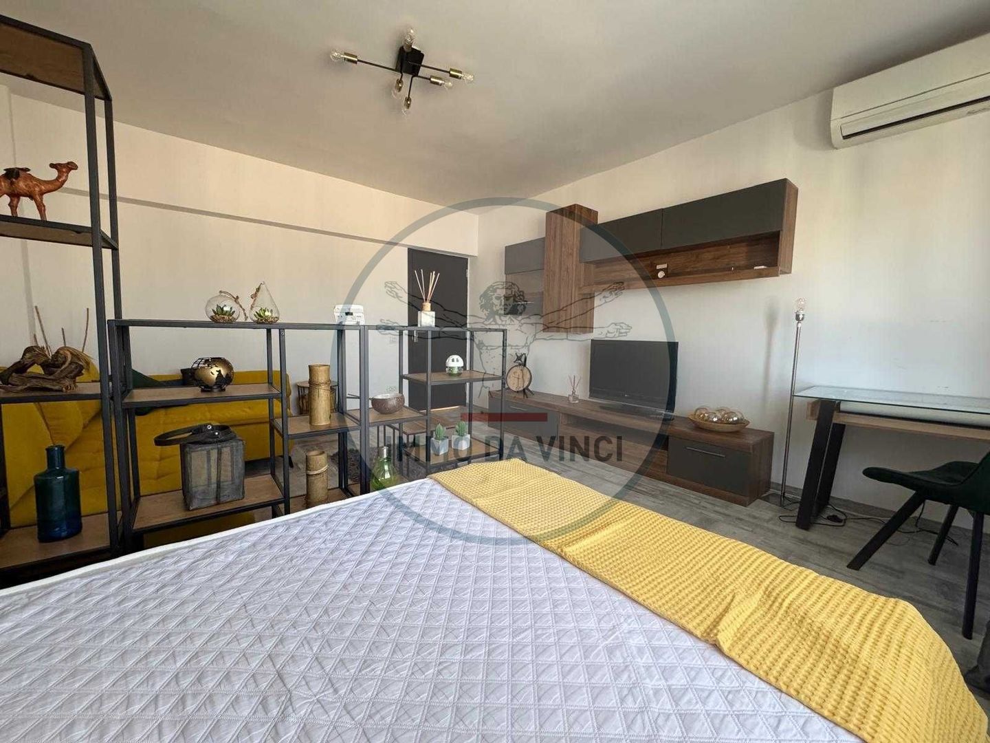 APARTAMENT O CAMERA - Poză 1