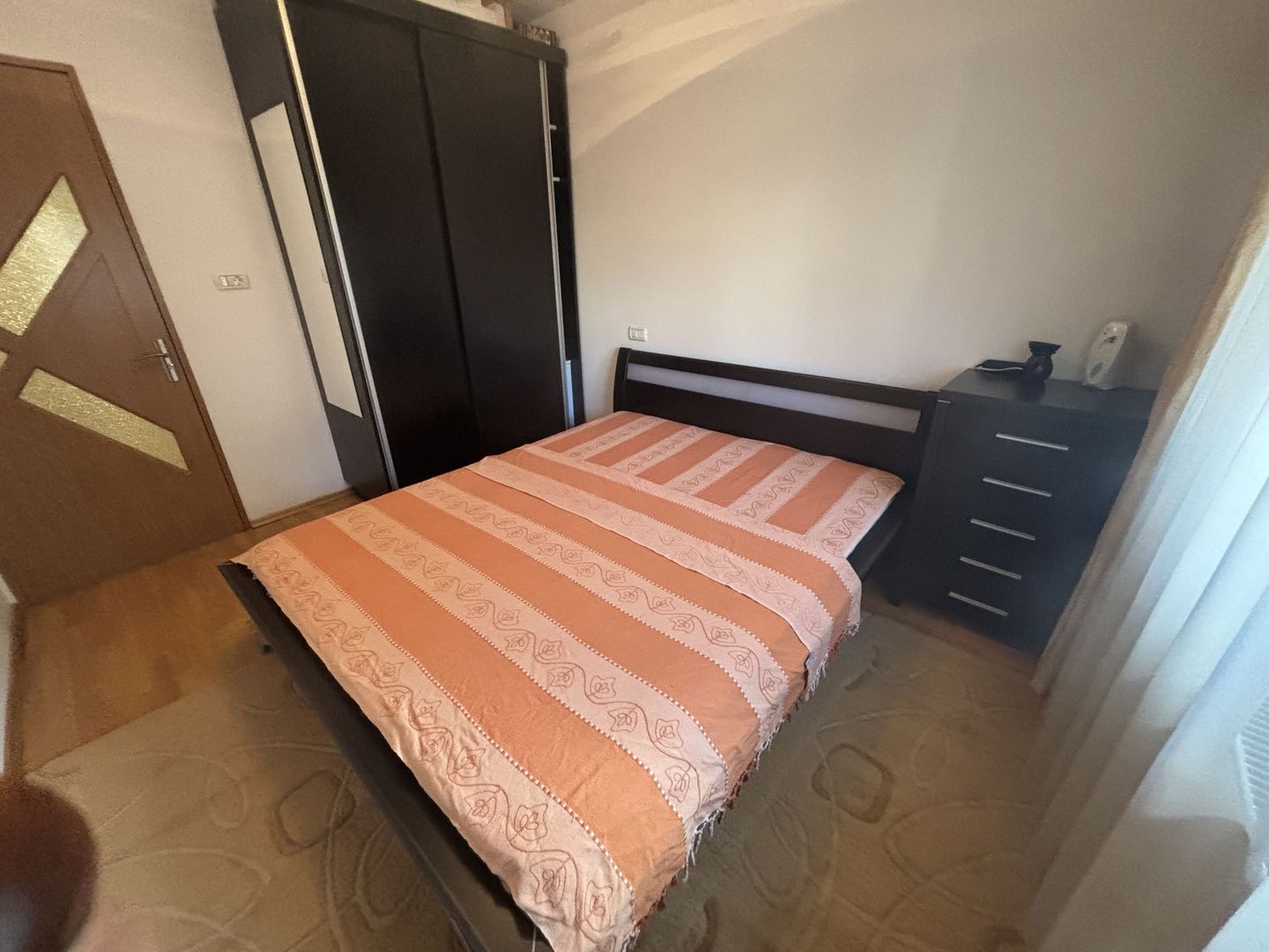 Apartament spatios in zona Sagului - Poză 12