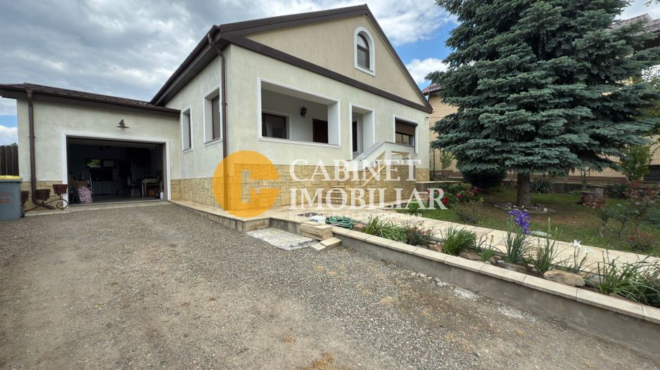 Proprietate deosebită în Aroneanu – 2 case pe teren generos de 1209 mp - Poză 1