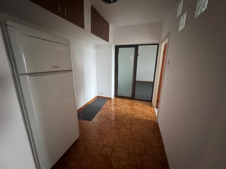 Vanzare Apartament 2 Camere Mihai Bravu - Baba Novac, Bloc Reabilitat - Poză 1