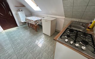 2 chirii disponibile la mansardă – zona Turnișor, Calea Turnișorului - Poză 5