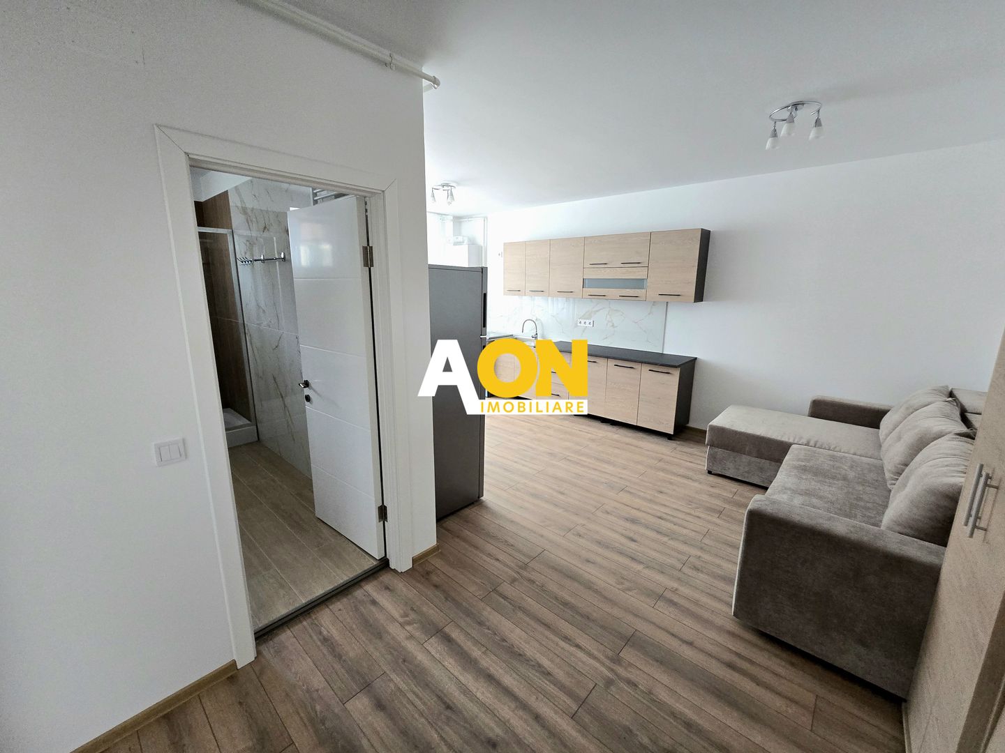 Apartament cu 2 Camere, Prima Închiriere, Garaj, Zona Alba Mall - Poză 4