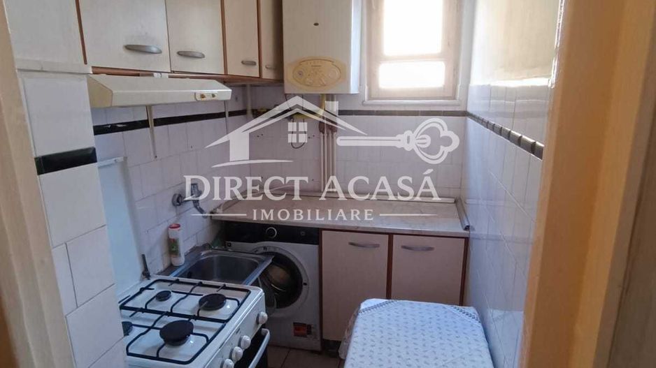 Apartament 2 camere cu garaj Aleea Savinesti - Poză 5