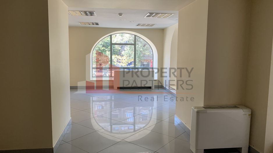 Spatiu comercial / show-room, magazin central - Universitate. - Poză 2