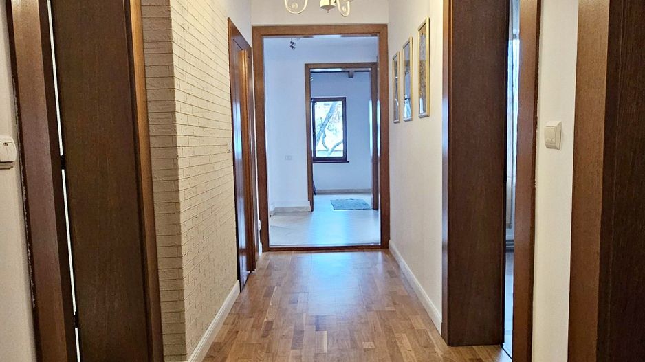 Apartament 3 camere premium în vilă, parter, garaj, acces separat – Central - Poză 9