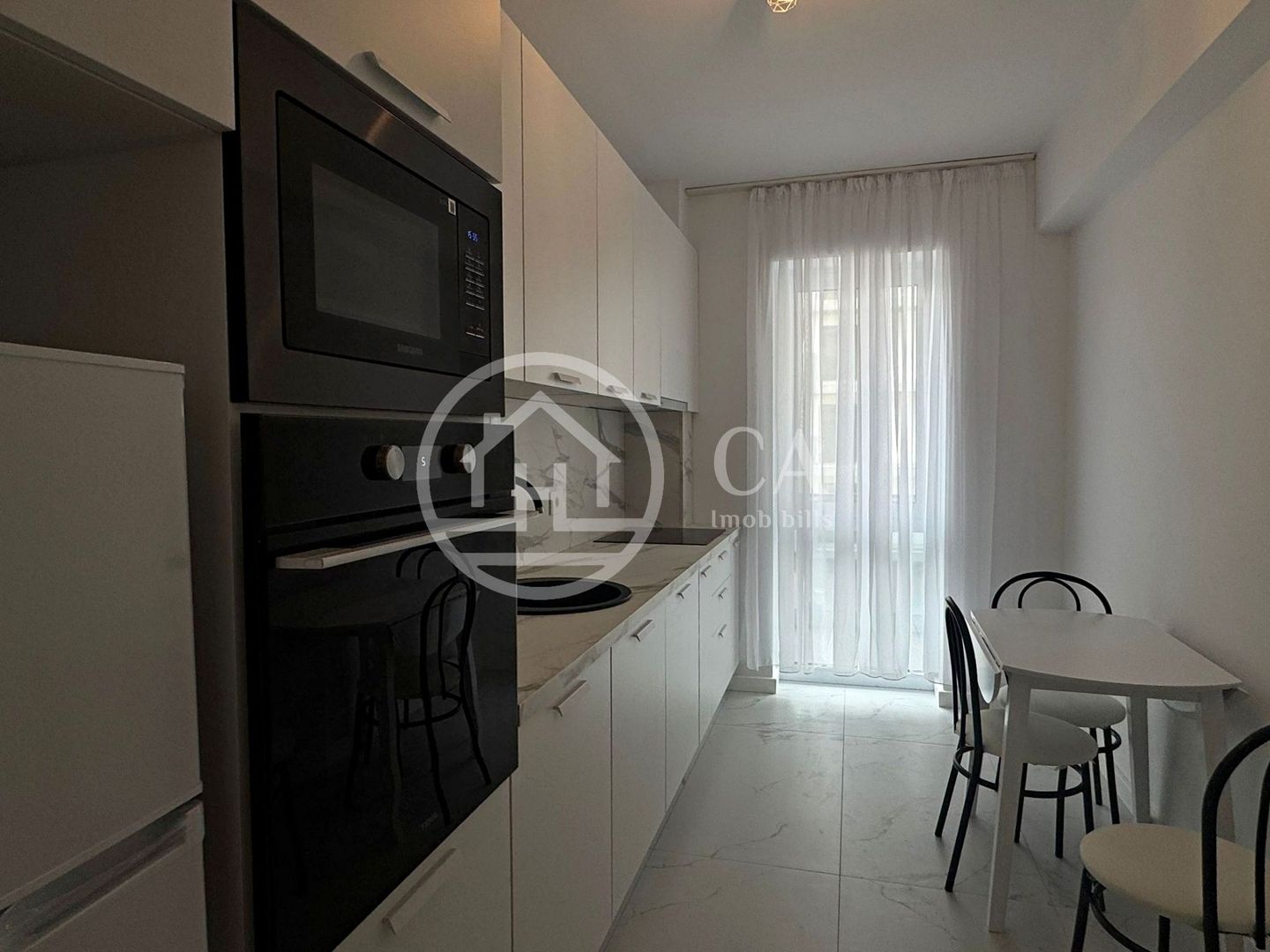 Apartament de închiriat cu 2 camere în PRIMA ARENA, Oradea - Poză 6