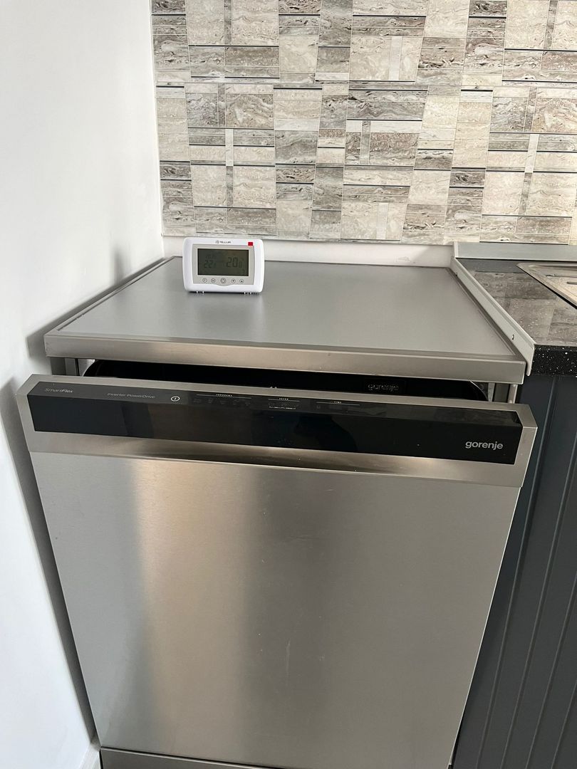 3 cam, Rebreanu, bloc nou, încălzire pardoseala, parcare inclusa, lux! - Poză 23