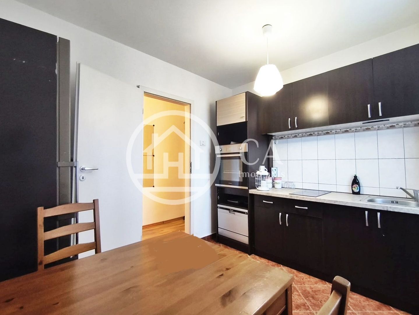 Apartament de vânzare cu 3 camere în zona Rogerius, Oradea - Poză 9