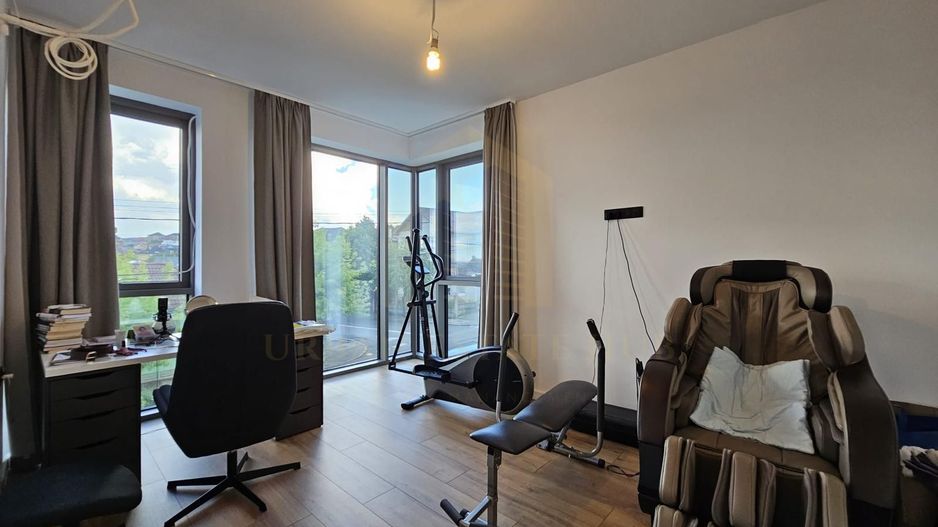 Vanzare  cladire cu 2 apartamente,  600 mp, garaje subterane, Andrei Muresanu - Poză 11