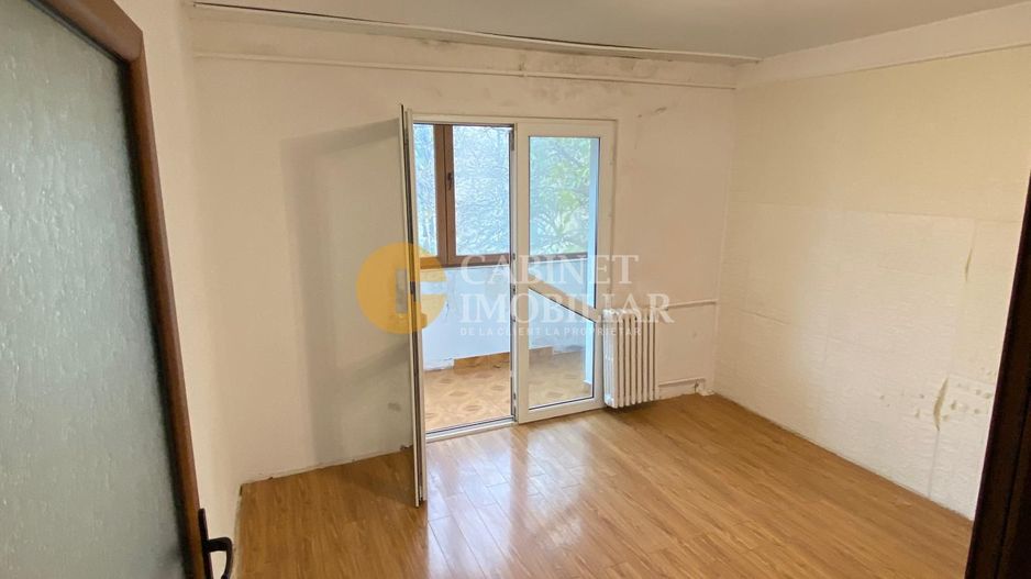 4 Camere Decomandat - Nicolina - Cug - Etaj 3 - Bloc 1986 - Poză 4