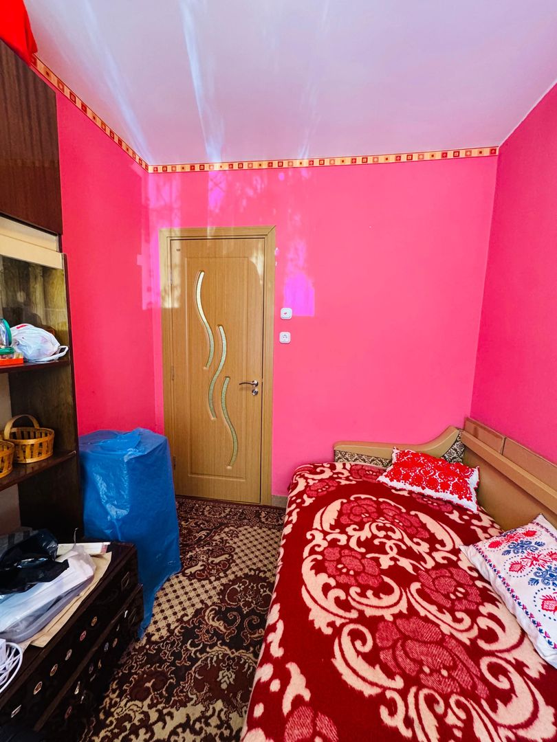 Apartament cu 3 camere pe str. Aluminei langa Liceul Ortodox - Poză 11