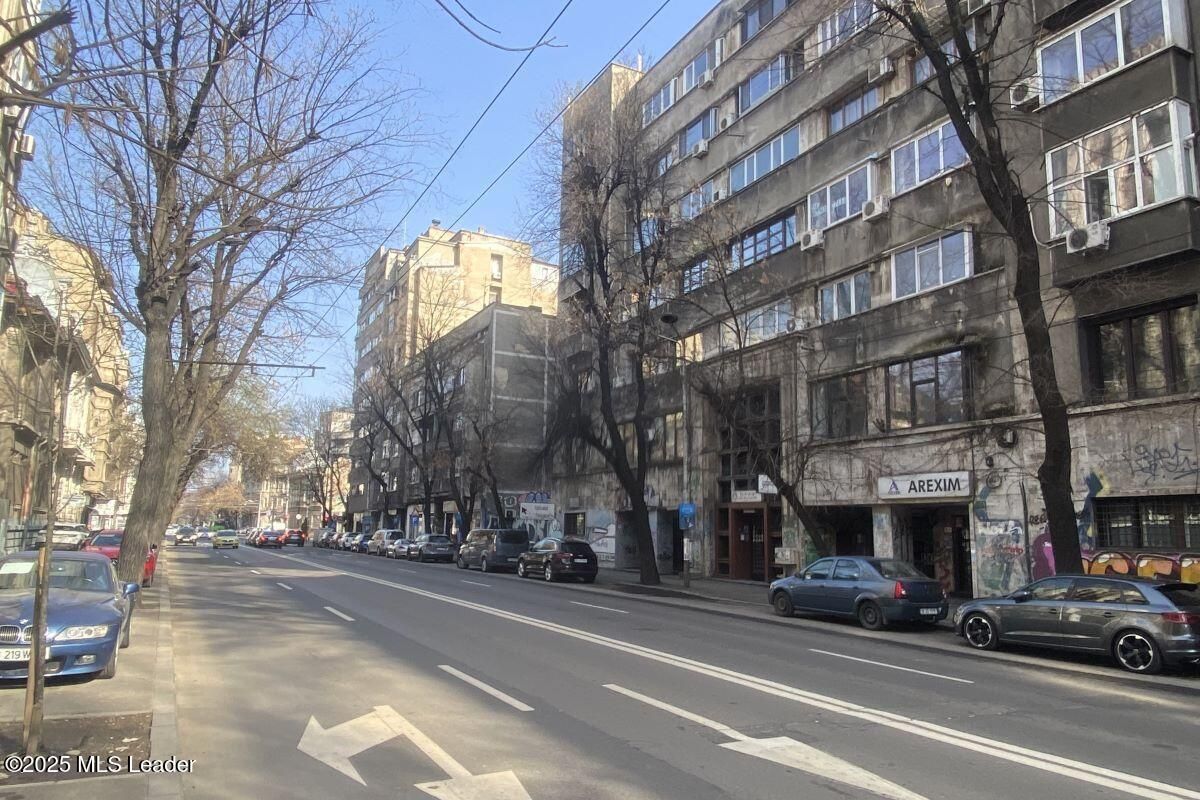 B-dul Carol I, 94 mp utili, stradal, etaj 6 din 7, amenajat, 2 bai - Poză 8