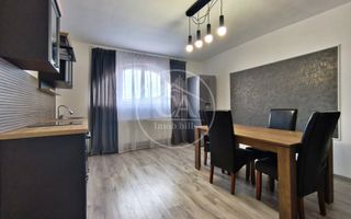 Apartament cu 3 camere de închiriat în zona Centrala, Oradea - Poză 6