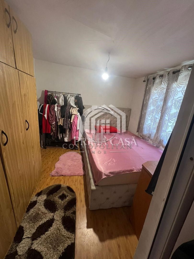 Casa si teren in comuna Mihailesti SC=100mp teren=820mp Pret: 28.000 neg. - Poză 9