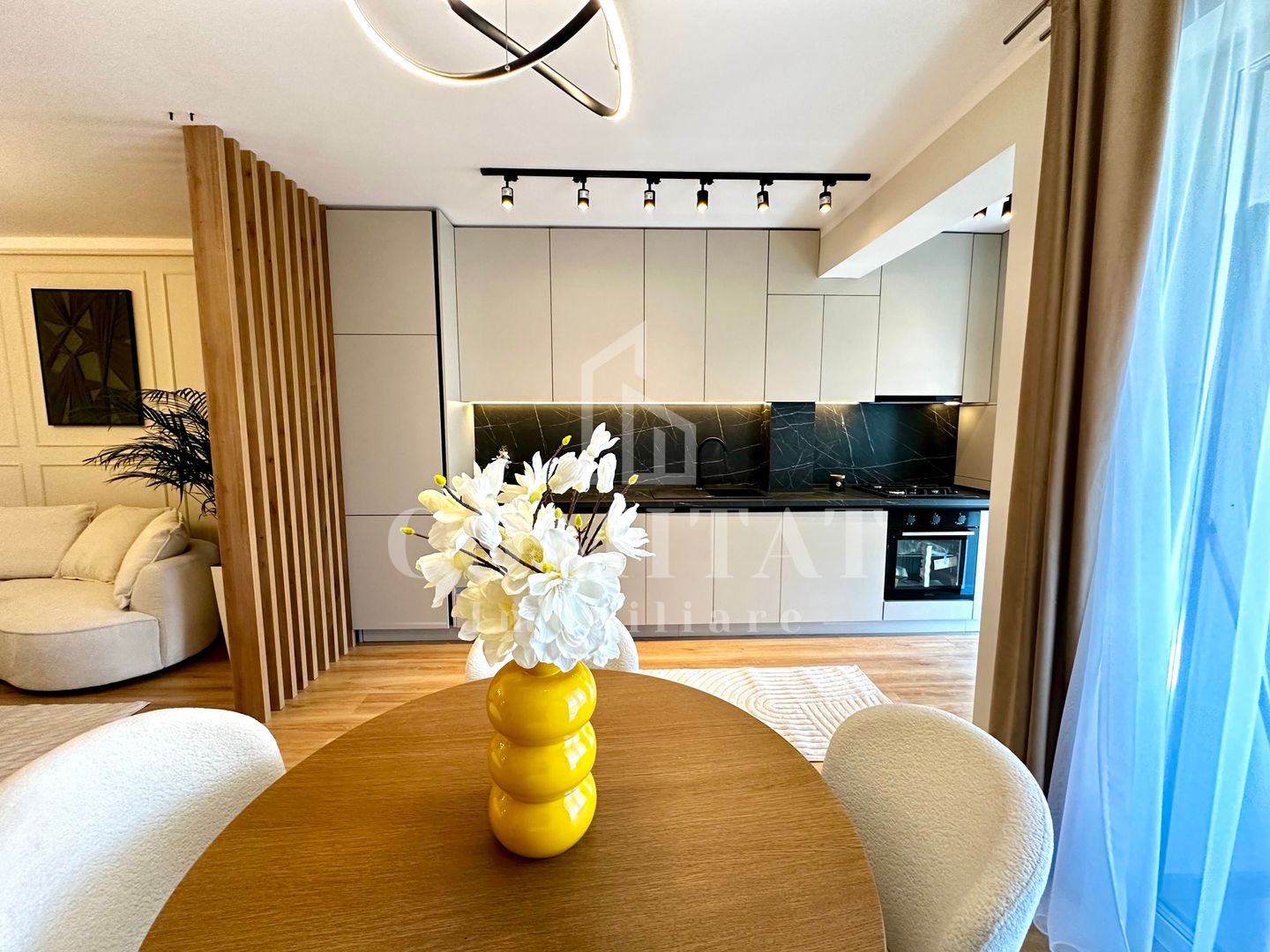 Apartament ultrafinisat | Etaj intermediar | Zona Str Tineretului - Poză 18