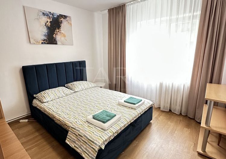 Apartament cu 4 camere decomandate, etaj 1, zona Iulius Mall. - Poză 3