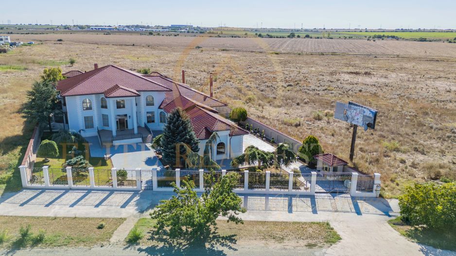Reședință impunătoare în Constanța, pe un domeniu de 5.000 mp - Poză 8