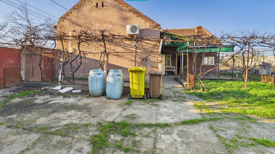 Teren de inchiriat pe 6 Vanatori - Poză 9