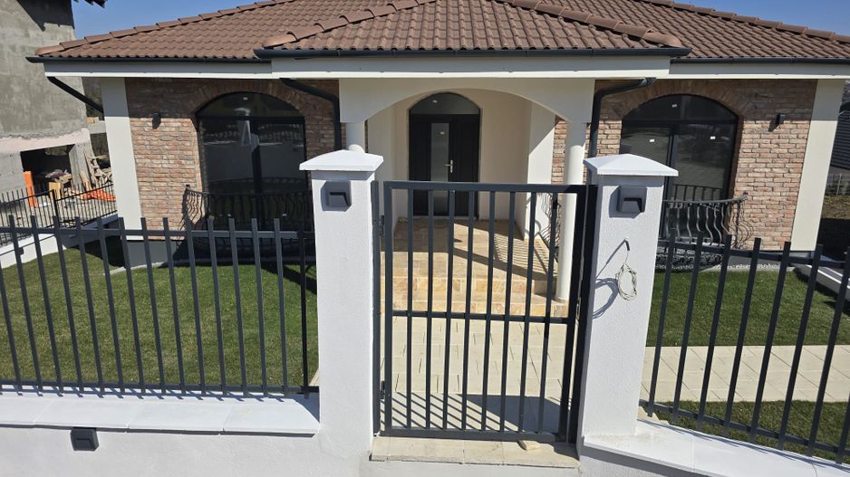 Casa la cheie 4 camere,garaj 60mp.,500mp teren,0%comision - Poză 2